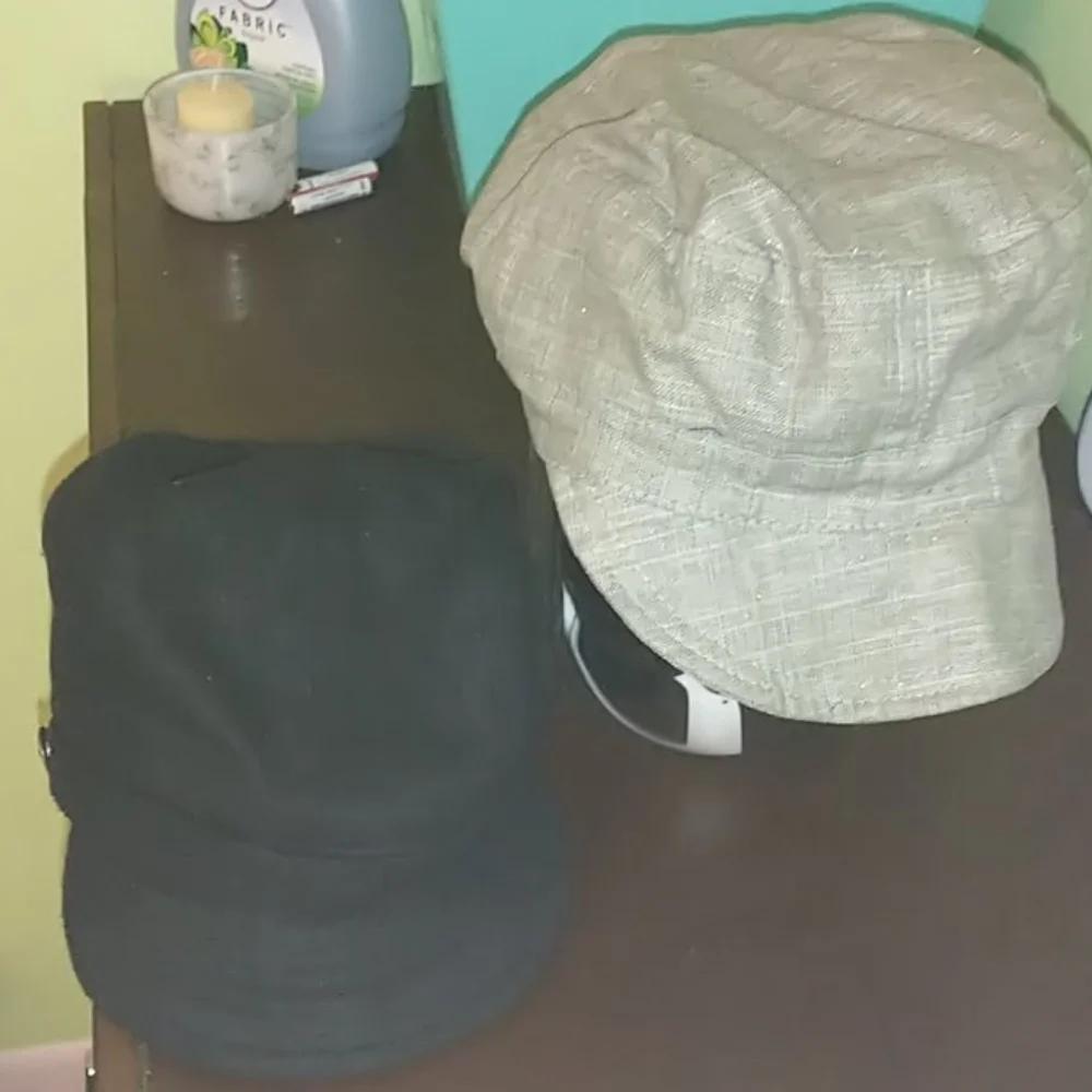 2 Claire's Women's Hats Cadet & Paper Boy
